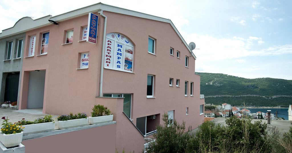 Apartments Mampas Neum Extérieur photo